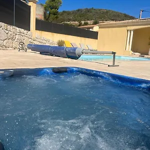 Appartement Detente Bas De Jacuzzi, Piscine A 15 Min De, Carros